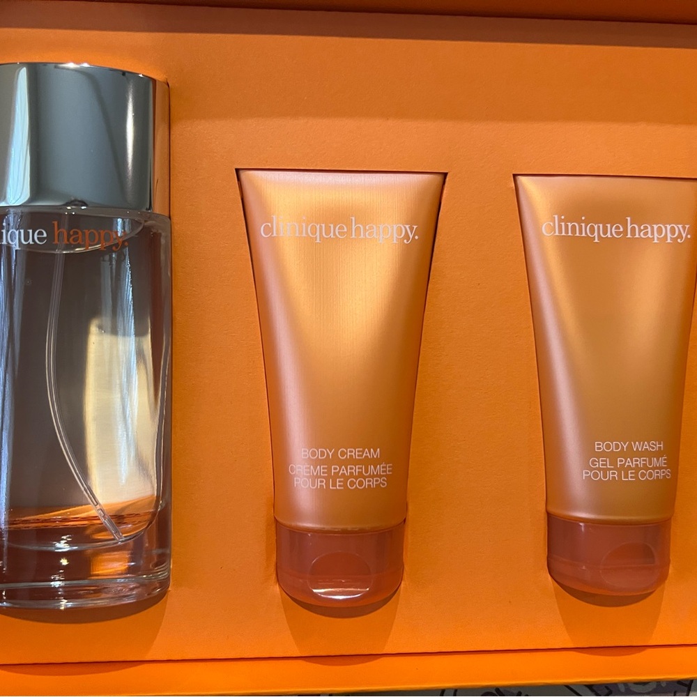 Clinique Happy Perfume and body care set.